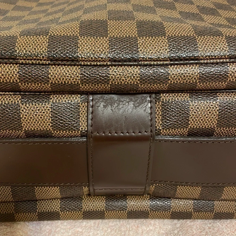 Louis Vuitton DE Naviglio